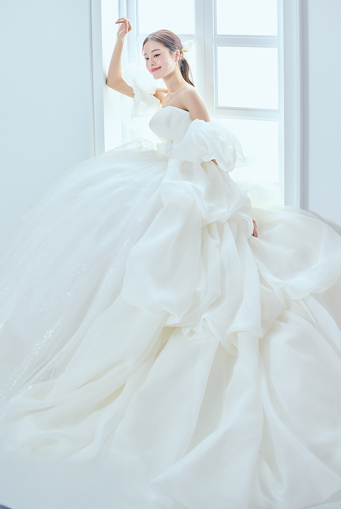 KH-0578 | DRESS GALLERY BOX